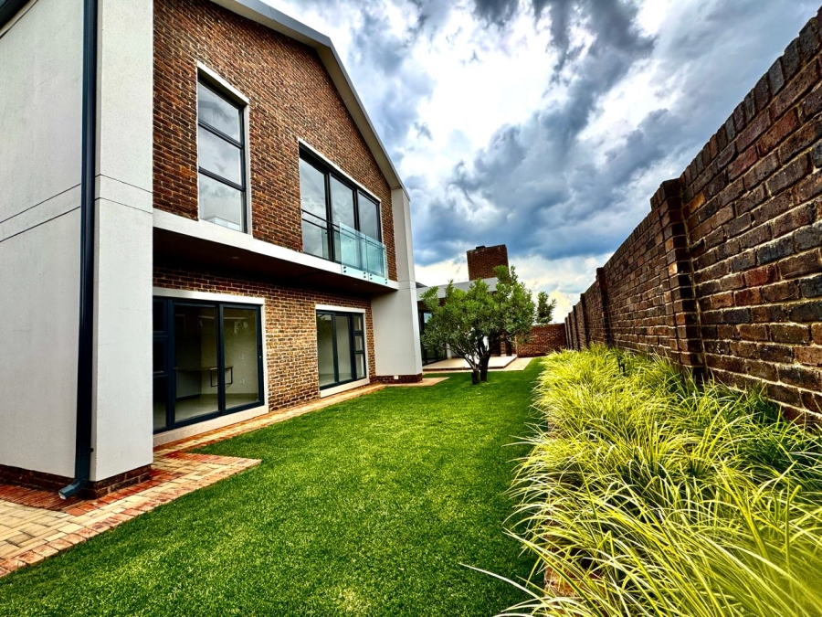 3 Bedroom Property for Sale in Helderzicht Eco Estate North West